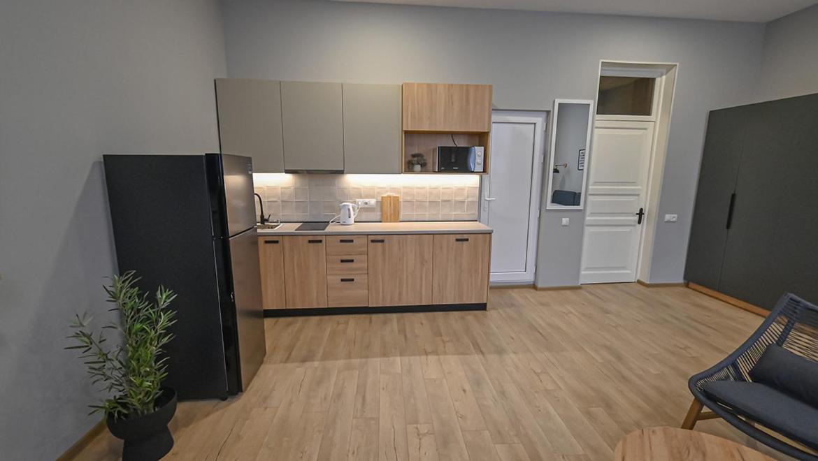 Big Studio Apt.On Liberty Square Tbilisi Ngoại thất bức ảnh